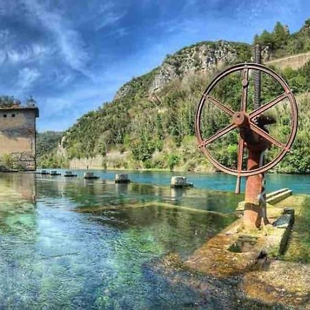 Fresco E Colorato Appartamentino In Narni Scalo Екстериор снимка