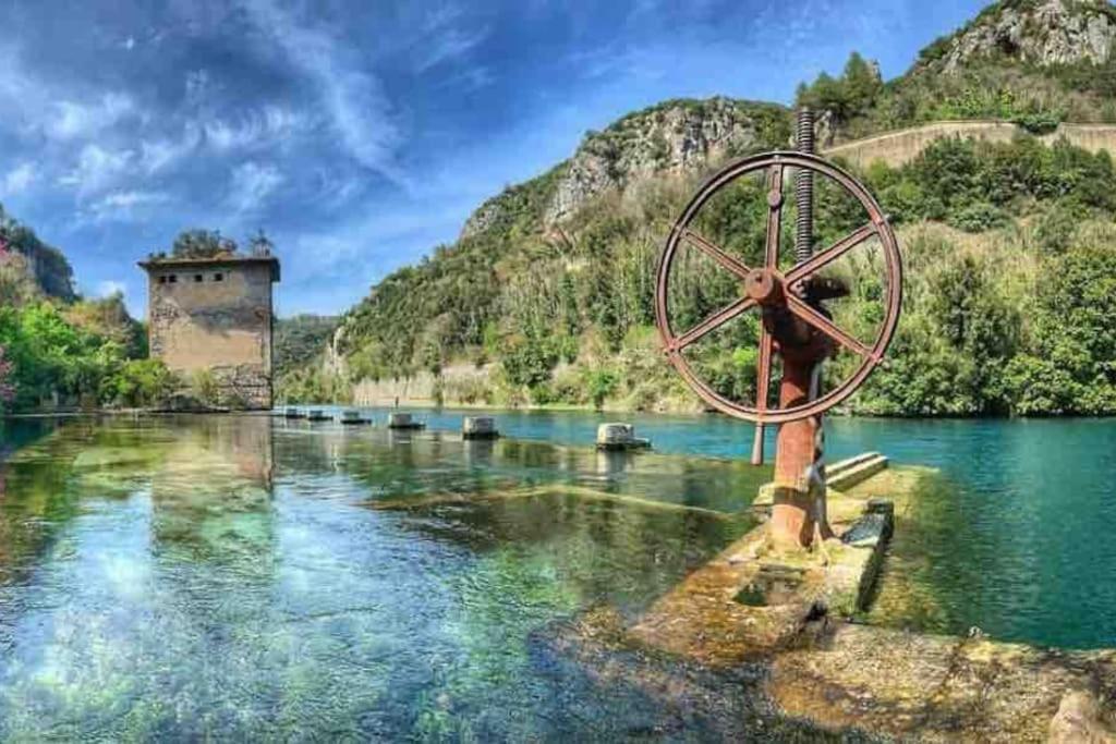 Fresco E Colorato Appartamentino In Narni Scalo Екстериор снимка